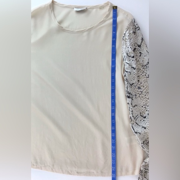 Equipment Femme Liam Tee Contrast Sleeve in Fawn | Medium - Picture 9 of 13